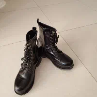 بوت مشکی سایز 40 با لژ بسیار سبک و نرم و راحت|کیف، کفش، کمربند|کرج, شهرک طالقانی|دیوار