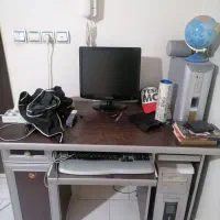 کامپیوتر ومیز کامپیوتر اسپیکر بزرگ و کوچیک