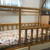 تخت کودک|تخت و صندلی بچه|اصفهان, بابوکان|دیوار