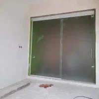نصب انواع شیشه های سکوریت و ساختمانی و دوجداره
