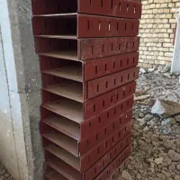 والپست