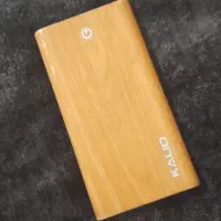 پاوربانک طرح چوبی تمیز