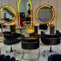 صندلی کپ کوتاهی رنگ شنیون و صندلی استاد کار