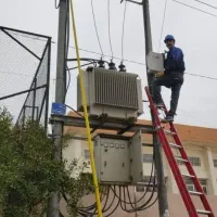 برق کشی ...تعمیر برق و نصب دوربین و شبکه تیربرق