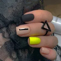 بمب تخفیفات ناخن  ژل با لاک  فقط ۲۵۰ توسط مربی|خدمات آرایشگری و زیبایی|بروجرد, |دیوار