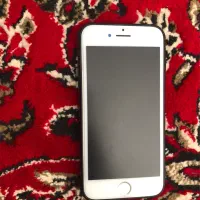 گوشی آیفون ۸