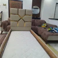 تخت کاملا نو تشک رویال۳۰درصد کارکرده فنرهاش سالم