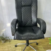 صندلی ادرای چرم