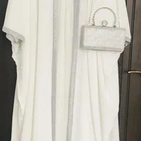 لباس مجلسی سفید با کیف و کفش نقره‌ای|لباس|قم, بنیاد|دیوار