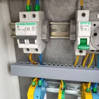 نصب لوستر ونصب و تعمیر آیفون برقکاری ساختمان|خدمات پیشه و مهارت|کرمان, |دیوار