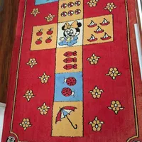 فرش چهارمتری کاملا سالم