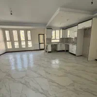 ۱۲۵ متر / بالای میدان ملت / فول امکانات