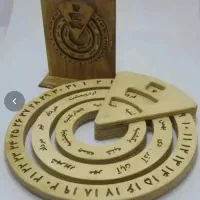تقویم چوبی دکوراتیو و خاص  مناسب میز کار و هدیه