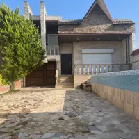 ویلا بسیار شیک و مدرن