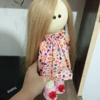 عروسک دستی