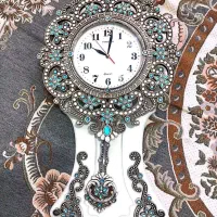 تعدادی وسیله|ساعت دیواری و تزئینی|قم, قلعه کامکار|دیوار