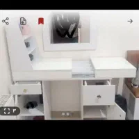 میز ناخن کاری با دو صندلی|آرایشگاه و سالنهای زیبایی|چهاردانگه (تهران), |دیوار