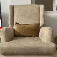 فروش دو مبل تک نفره به همراه میز وسط