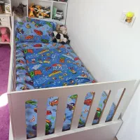 تخت نوجوان در حد نو|تخت و سرویس خواب|گلوگاه, |دیوار