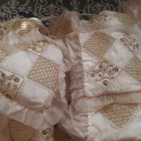 رو تختی دونفره همراه ۲عدد روبالشتی و۲عدد کوسن