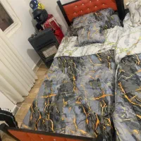 یکعدد تخت یکنفره با تشک1500