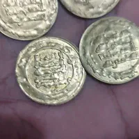 ۵ عدد سکه ۴ تا محمد رسول الله و ۱عدد شاه فره