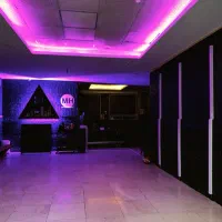 استخدام دیتیلینگ کار کاور کار شیشه دودی