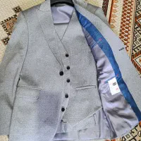 کت شلوار و جلیقه