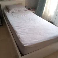 تخت یک نفره