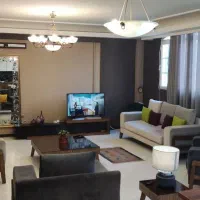 ۱۵۰ متر طبقه اول با ۷۰ متر حیاط اختصاصی هاشمیه ۷۵