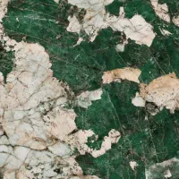 کارگر سنگکاری و کاشیکاری آقا و خانم