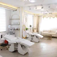 استخدام نیروی خدمات نظافتی