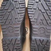 کفش ایمنی کلار سایز43و42|کیف، کفش، کمربند|قم, علی آباد سعدگان|دیوار