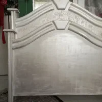 تخت خواب کودک ، رنگ سفید صدفی ، شیک و زیبا ، پتینه