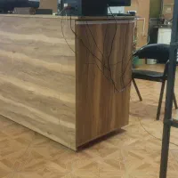 میز چوبی
