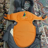 آغوشی نوزاد