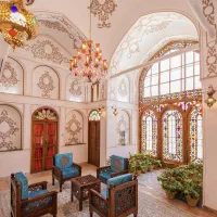مسکونی ۸۰۰ متر ساخت مفید قابل سکونت