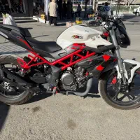 موتورسیکلت بنلی