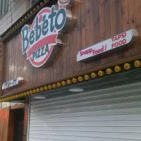 کار گر ساده برای کار در فست فود پاره وقت