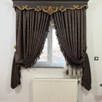 پرده لبه مروارید دوزی شده