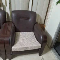 مبلمان 7 نفره دارای یه 3نفره و یه دونفره دوتا