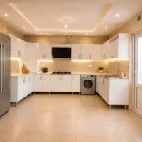 اجاره-ویلایی-فوق-لوکس-کابینت-هایگلاس