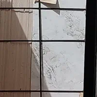کارگر انبار کاشی