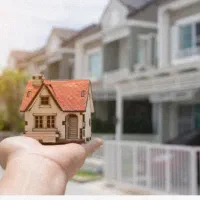 فروش-زمین-تجاری-مسکونی