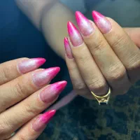 میکاپ عروس کاشت ناخن