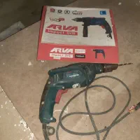 میز کار آهنی و دریل آروا