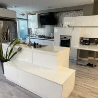 واحد 160 متری / ۳خواب / لوکس