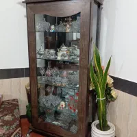 بوفه در حد نو و تمیز