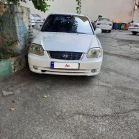 هیوندا ورنا۱۵۰۰ مدل۱۳۸۴