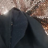 لباس نو در حد نو|لباس|مشهد, کوشش|دیوار